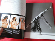 Load image into Gallery viewer, Vintage Erotic Nude Women Picture Book The Photographer's Guide To Nudes John Freeman