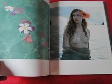 Load image into Gallery viewer, Vintage Hardcover Erotic Nude Women Picture Book Poinsard Daab