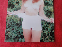 Load image into Gallery viewer, Vintage 1980s Nude Erotic Sexy Nude Woman Photo Hispanic Honey 4 x 6 DDc
