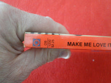 Load image into Gallery viewer, Vintage Adult Paperback Novel/Book Beeline Make Me Love It 1977 G5