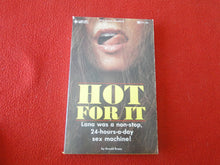 Load image into Gallery viewer, Vintage Adult Paperback Novel/Book Bee Line Hot For It 1970 HC3