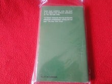 Load image into Gallery viewer, Vintage Adult Paperback Book Pretty Thing    G3
