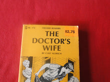 Load image into Gallery viewer, Vintage Adult Paperback Novel/Book The Doctor's Wife 1978         G2
