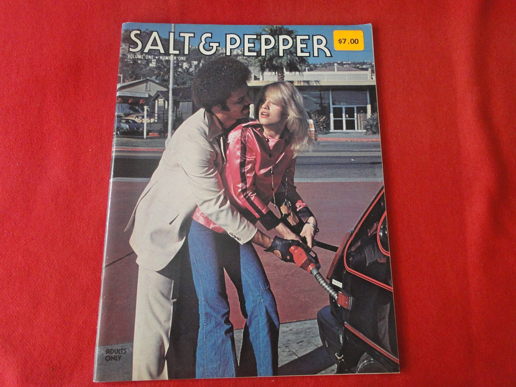Vintage Nude Erotic Sexy Adult Magazine Salt & Pepper      P95
