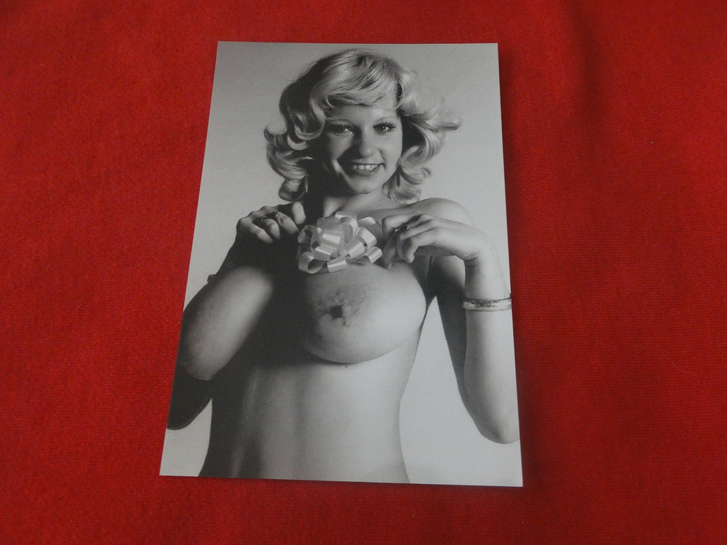 Nude Erotic Sexy Large Breasted Woman Photo  4 x 6 Roberta Pedon    A81i