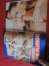 Load image into Gallery viewer, Vintage Nude Erotic Sexy Adult Magazine Club Confidential May 2009    P91
