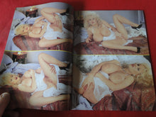 Load image into Gallery viewer, Vintage Nude Erotic Sexy Adult Magazine Hooters 1993 Traci Topps       G3
