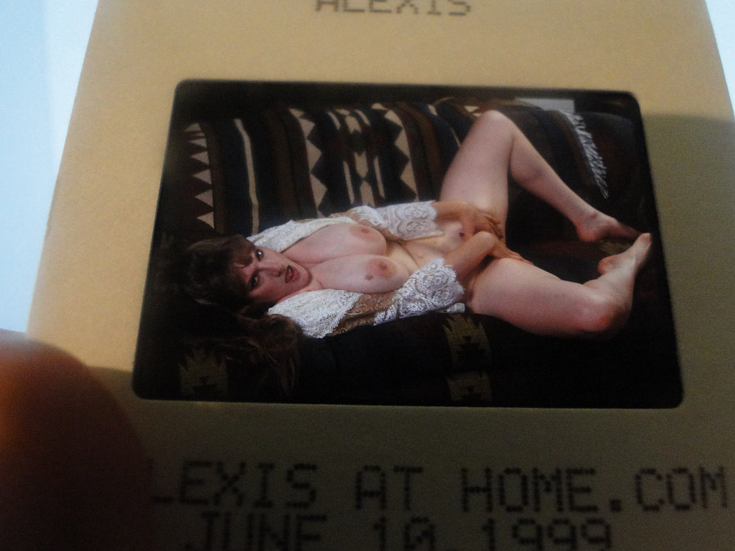 Vintage NUDE Big Tit Model Woman/Model 35mm Slide/Transparency     T6l