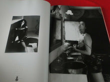 Load image into Gallery viewer, Vintage Nude Erotic Women Japanese Picture Book Naomi Akimoto Tatsuo Watanabe
