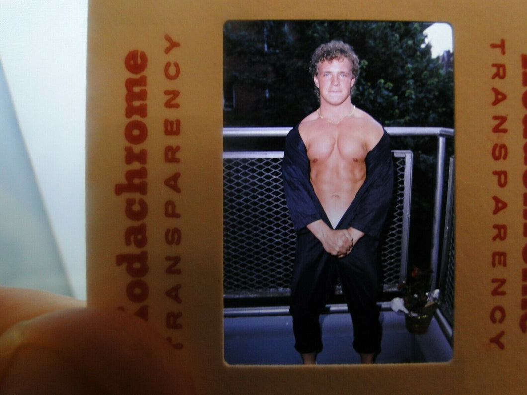 VINTAGE 35MM SLIDE MALE GAY INTEREST BEEFCAKE MUSCLE SEMI NUDE HOT BUFF EA6
