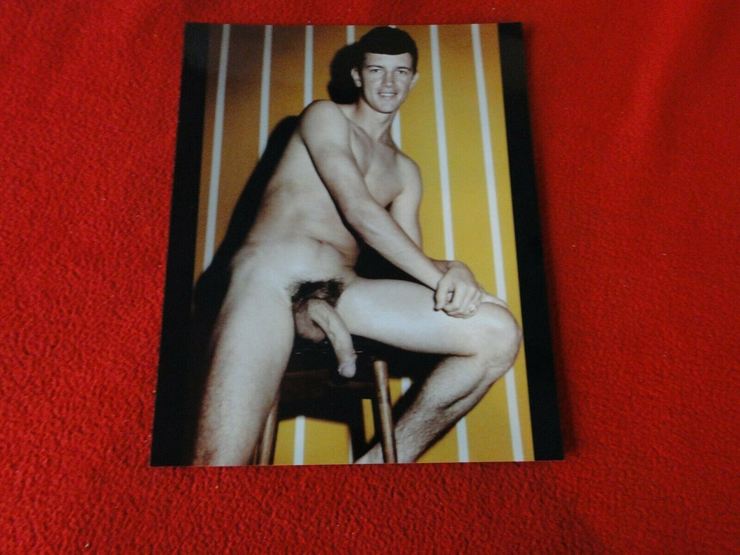Vintage 18 Y.O. + Gay Interest Nude Hot Hung Muscular Male Photo 8 x 10     H25s