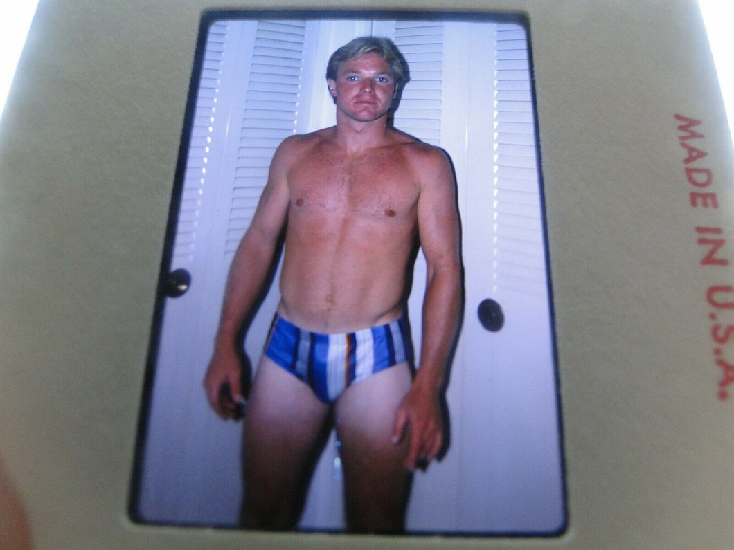 VINTAGE 35MM SLIDE MALE GAY INTEREST BEEFCAKE MUSCLE SEMI NUDE HOT BUFF A94