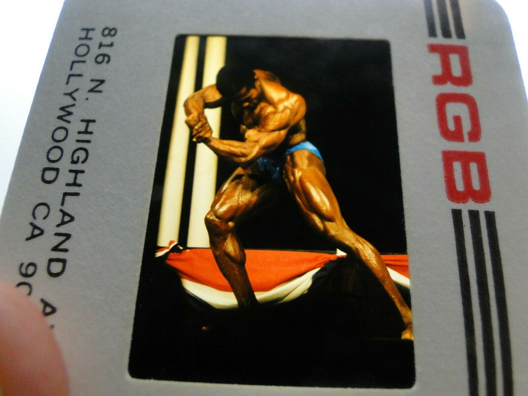VINTAGE EROTIC 35MM SLIDE MALE GAY INTEREST BEEFCAKE BODY BUILDER HOT BUFF   G12