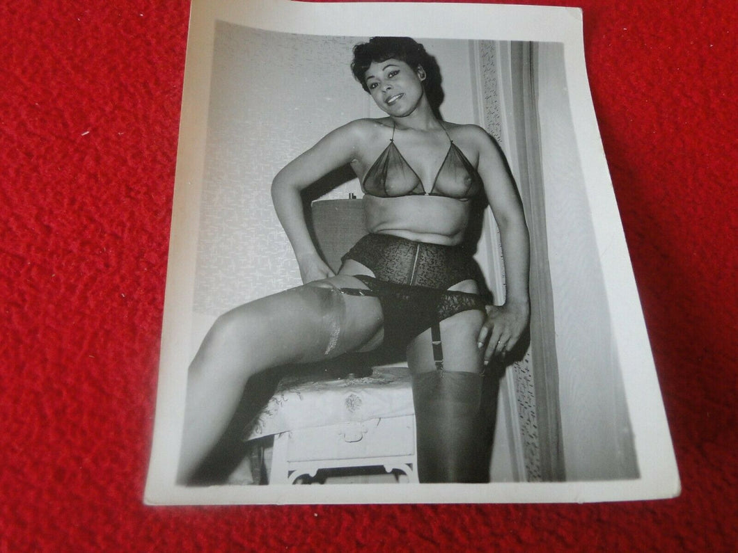 Vintage Nude Erotic Sexy Adult Pinup Silver Gelatin 5 x 4 Photo  A59