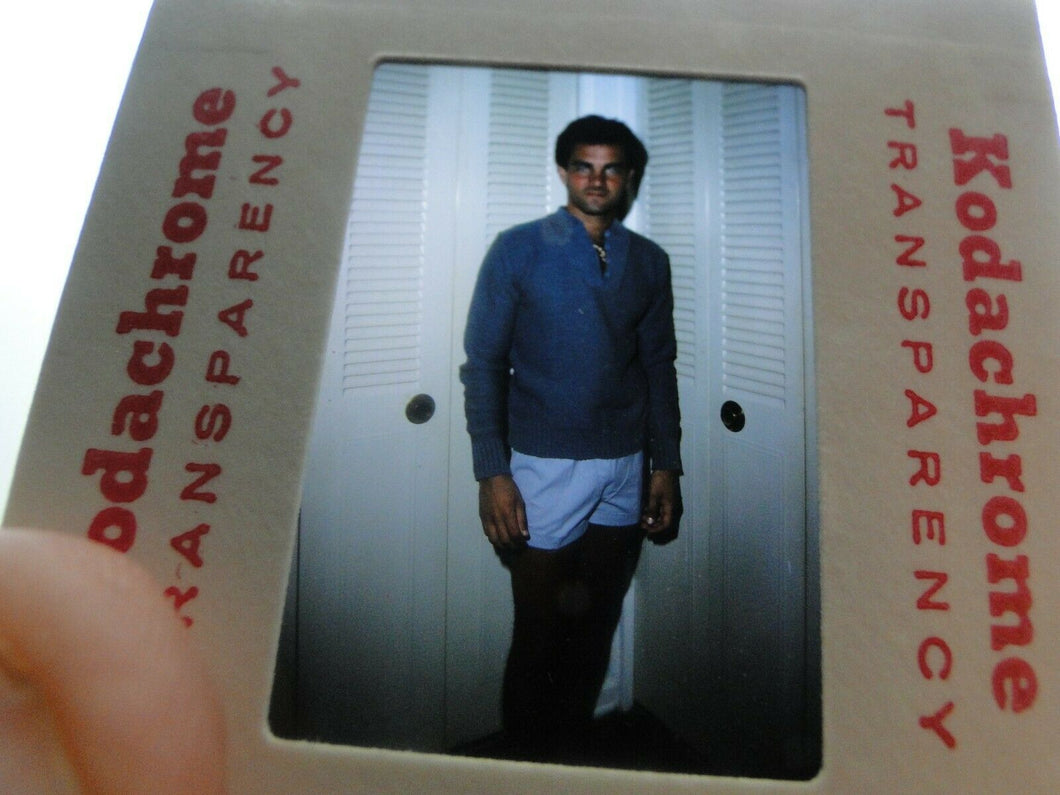 VINTAGE 35MM SLIDE MALE GAY INTEREST BEEFCAKE MUSCLE SEMI NUDE HOT BUFF CL22