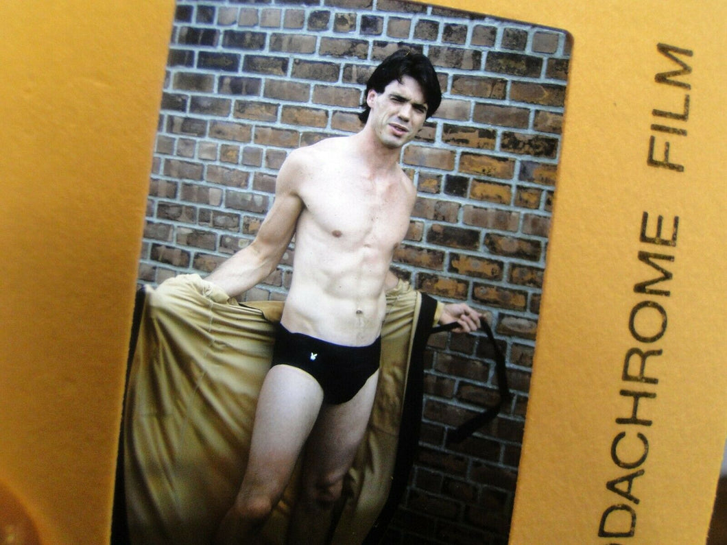 VINTAGE 35MM SLIDE MALE GAY INTEREST BEEFCAKE MUSCLE SEMI NUDE HOT BUFF ES@