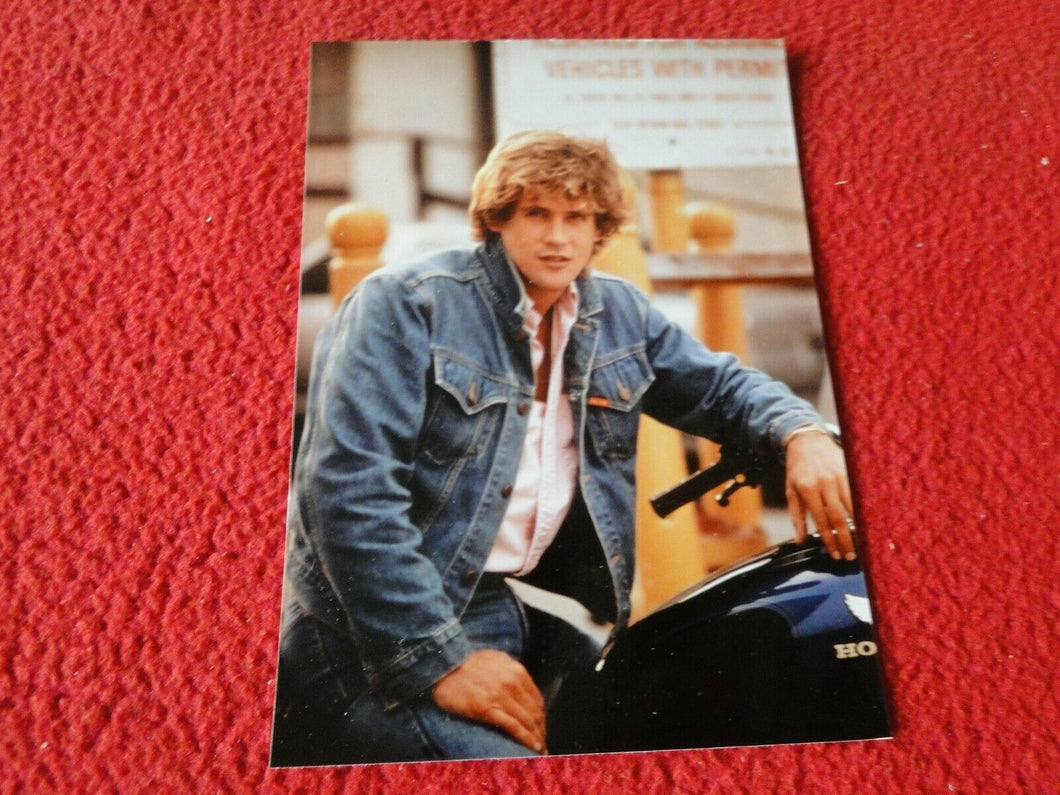 Vintage 18 Year Old + Gay Interest Chippendale Muscle Semi Nude Male Photo    A6