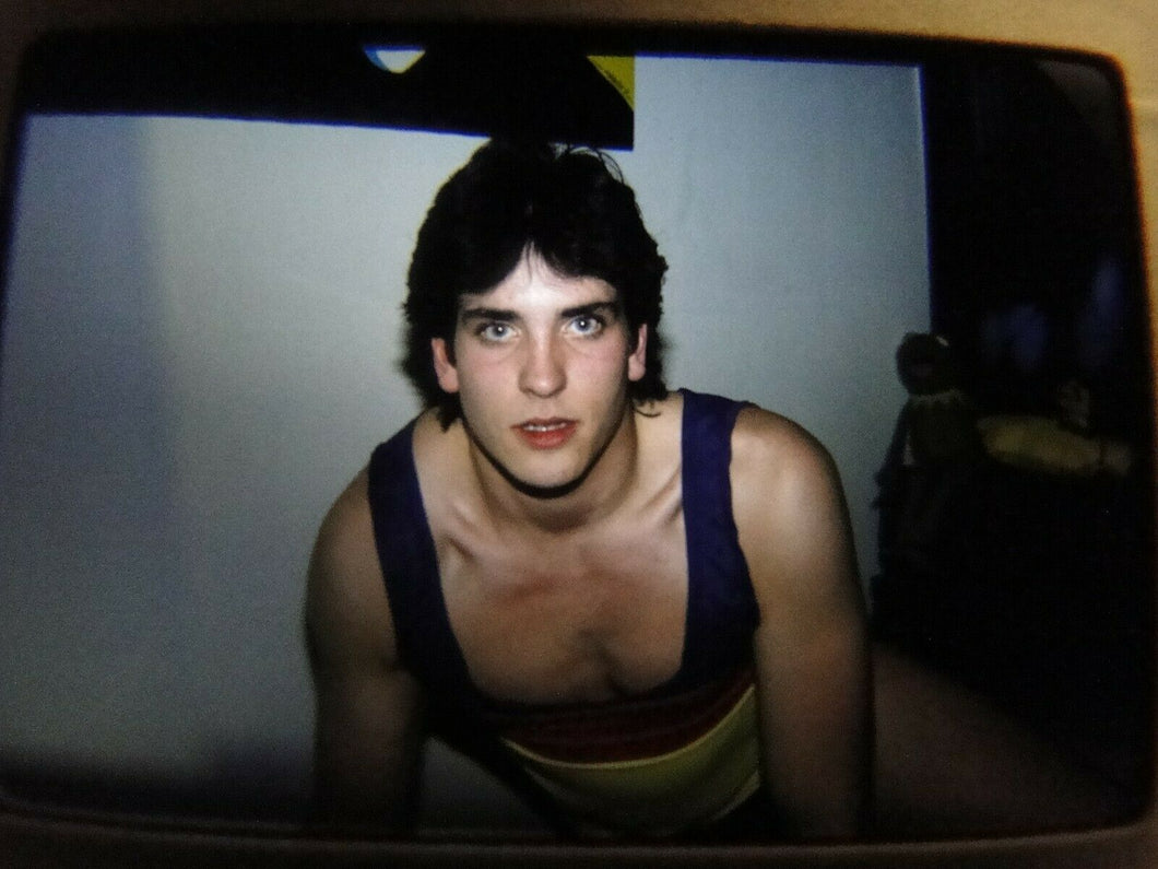 VINTAGE 35MM SLIDE MALE GAY INTEREST BEEFCAKE MUSCLE SEMI NUDE HOT BUFF FR1