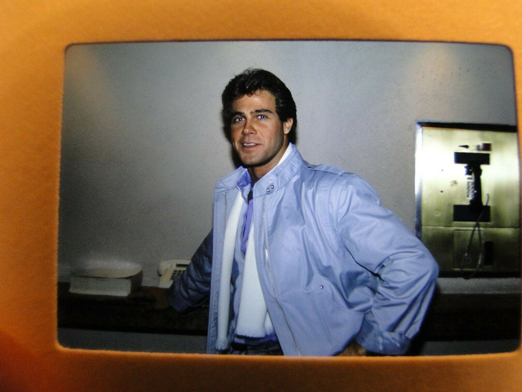 VINTAGE 35MM SLIDE MALE GAY INTEREST BEEFCAKE MUSCLE SEMI NUDE HOT BUFF EO7