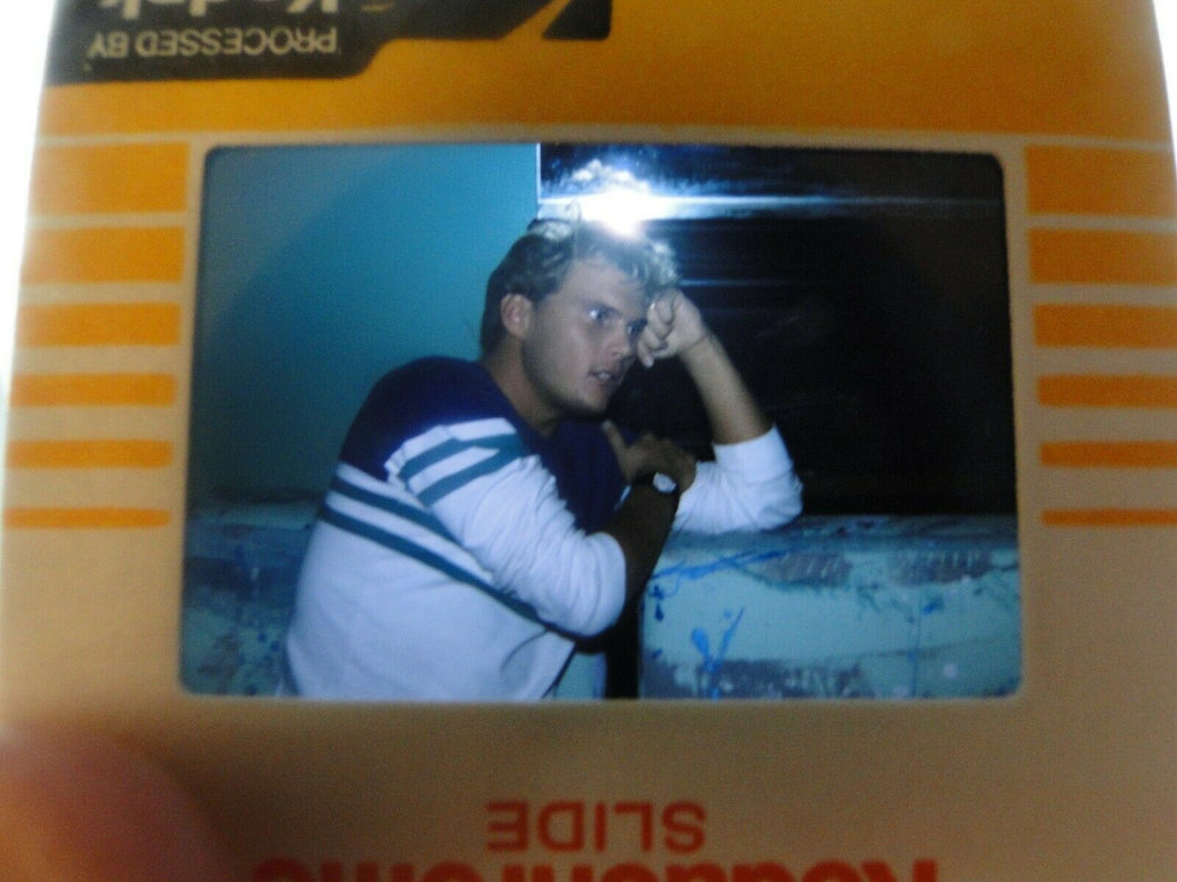 VINTAGE 35MM SLIDE MALE GAY INTEREST BEEFCAKE MUSCLE SEMI NUDE HOT BUFF EL^