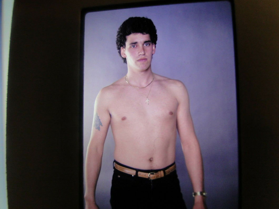 VINTAGE 35MM SLIDE MALE GAY INTEREST BEEFCAKE MUSCLE SEMI NUDE HOT BUFF FE1
