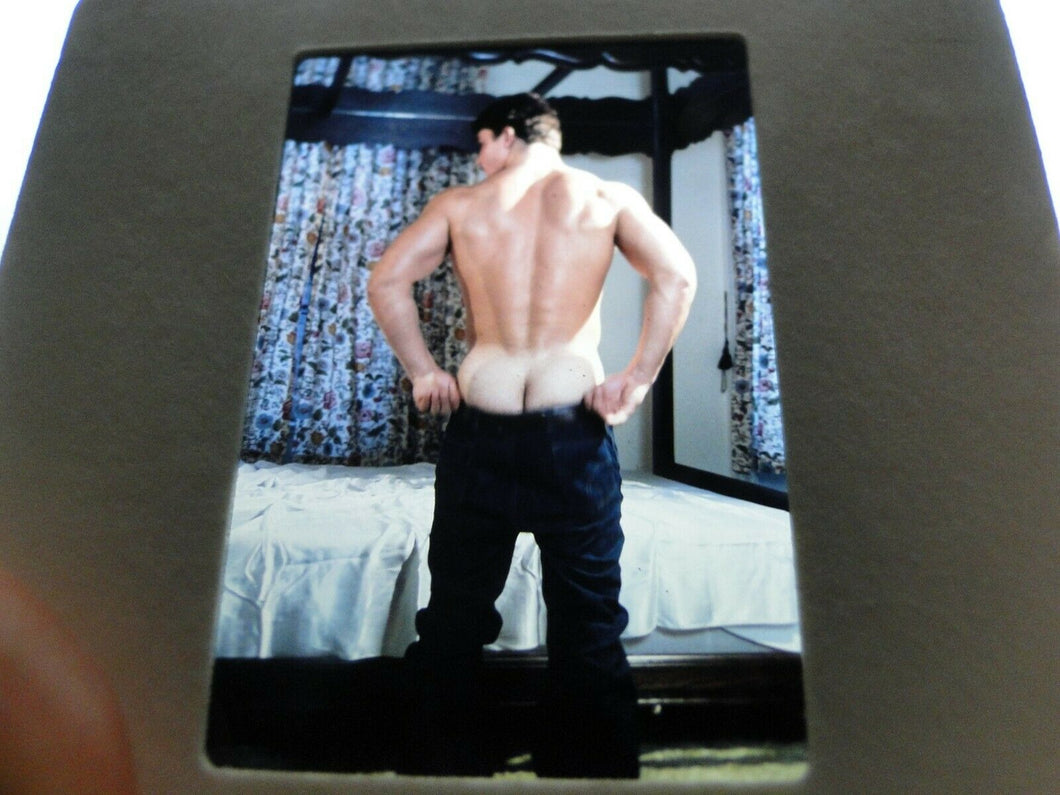 VINTAGE SLIDE/PHOTO MALE GAY INTEREST BEEFCAKE MUSCLE NUDE HOT HUNG A29
