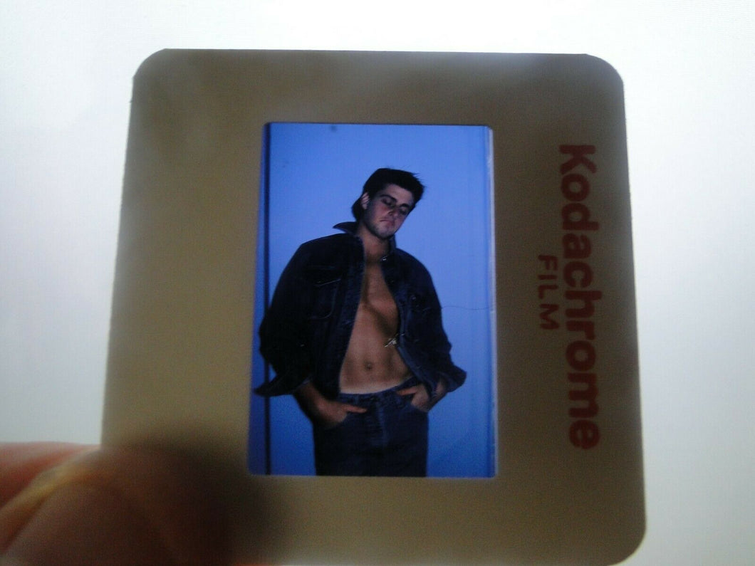 VINTAGE 35MM SLIDE MALE GAY INTEREST BEEFCAKE MUSCLE SEMI NUDE HOT BUFF A81