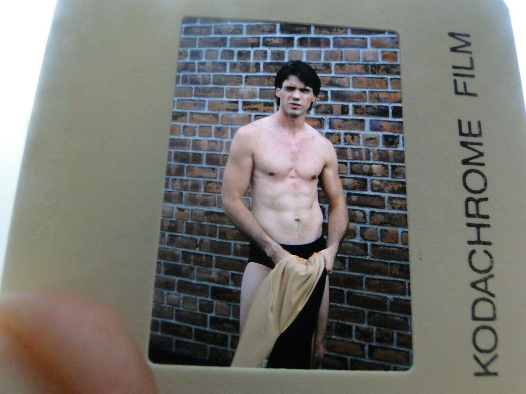 VINTAGE 35MM SLIDE MALE GAY INTEREST BEEFCAKE MUSCLE SEMI NUDE HOT BUFF EK!