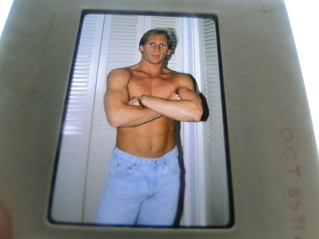 VINTAGE 35MM SLIDE MALE GAY INTEREST BEEFCAKE MUSCLE SEMI NUDE HOT BUFF A96