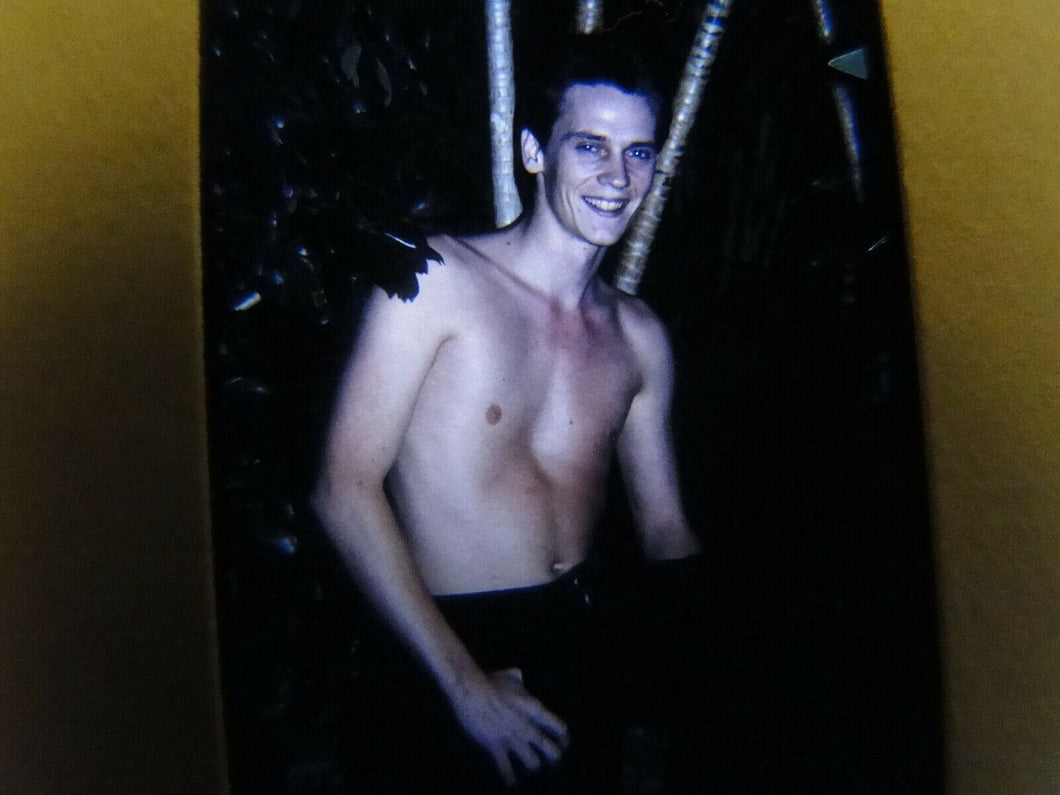 VINTAGE 35MM SLIDE MALE GAY INTEREST BEEFCAKE MUSCLE SEMI NUDE HOT BUFF EU6