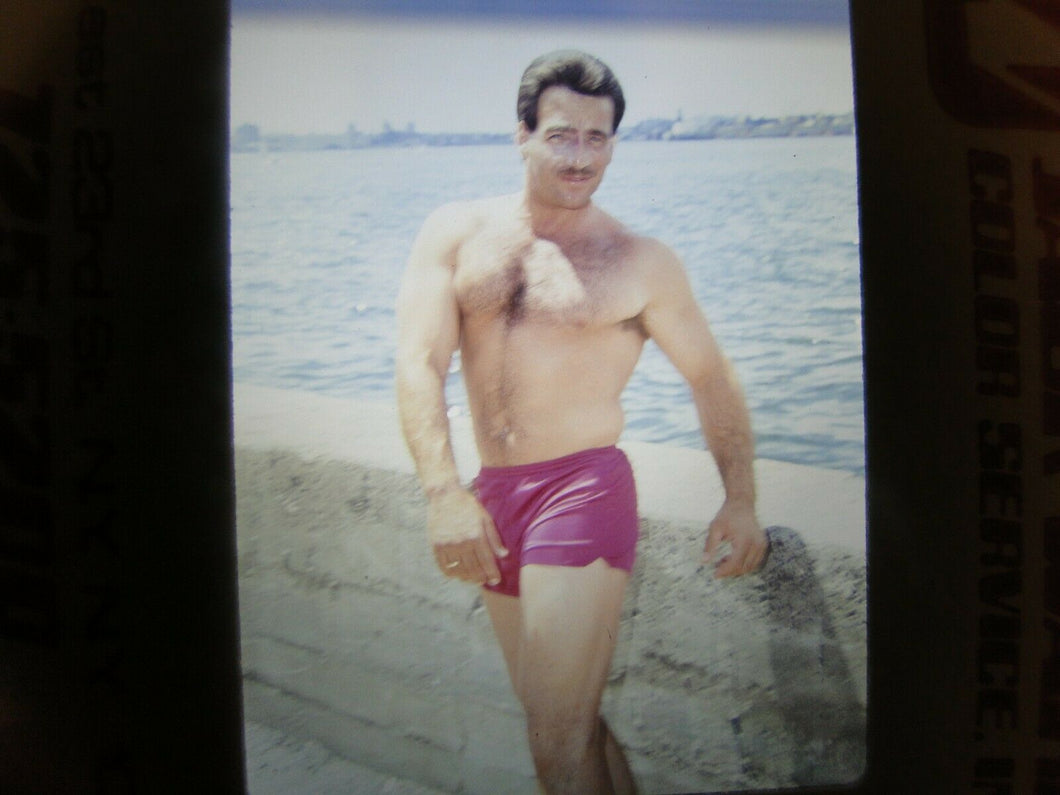 VINTAGE 35MM SLIDE MALE GAY INTEREST BEEFCAKE MUSCLE SEMI NUDE HOT BUFF FH