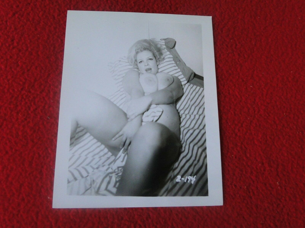 Vintage Nude Erotic Sexy Adult Woman Pinup Silver Gelatin Photo       B63