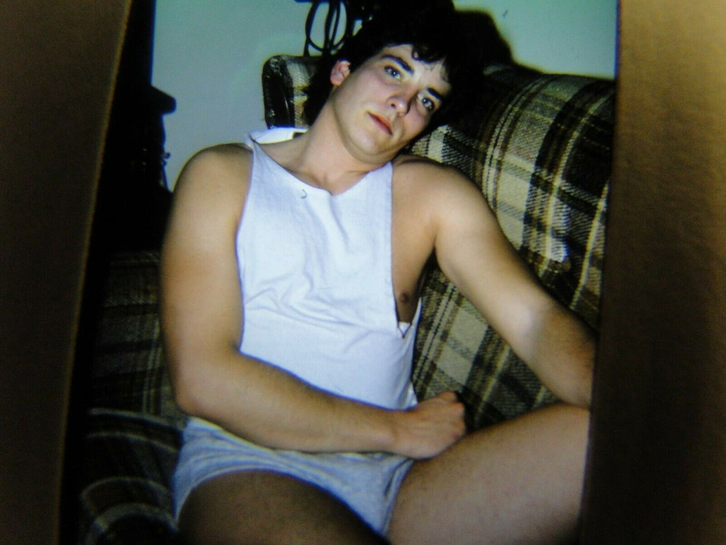 VINTAGE 35MM SLIDE MALE GAY INTEREST BEEFCAKE MUSCLE SEMI NUDE HOT BUFF FR)