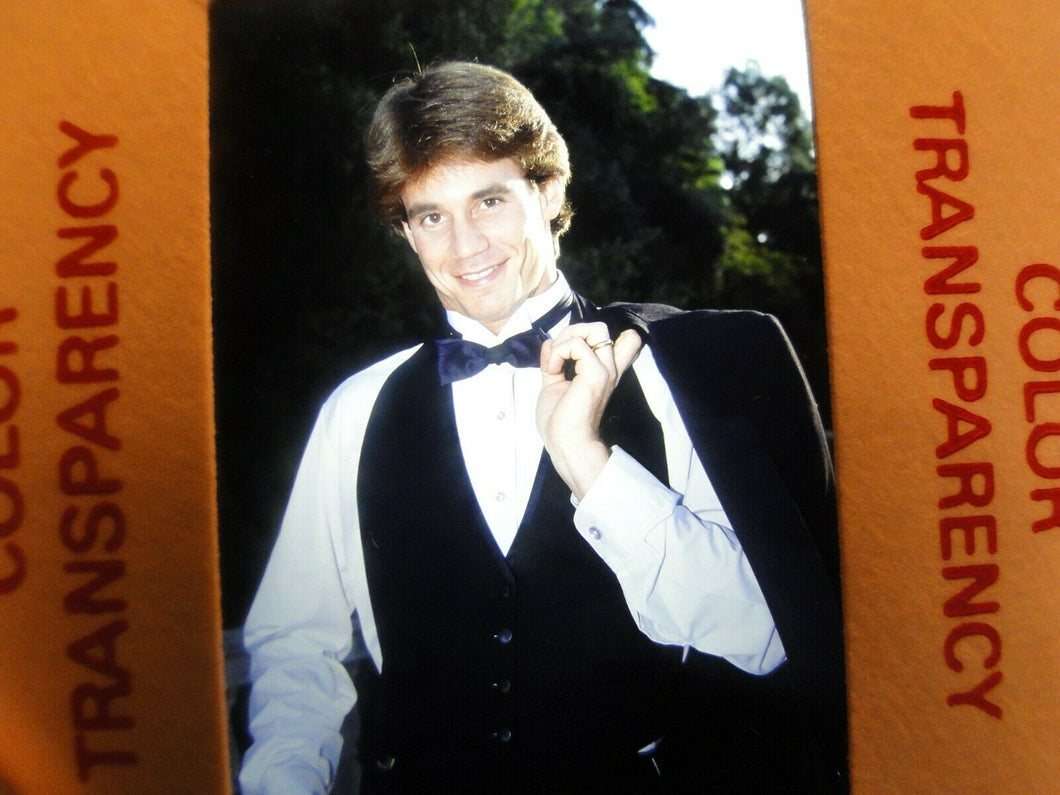 VINTAGE 35MM SLIDE MALE GAY INTEREST BEEFCAKE MUSCLE SEMI NUDE HOT BUFF ET6