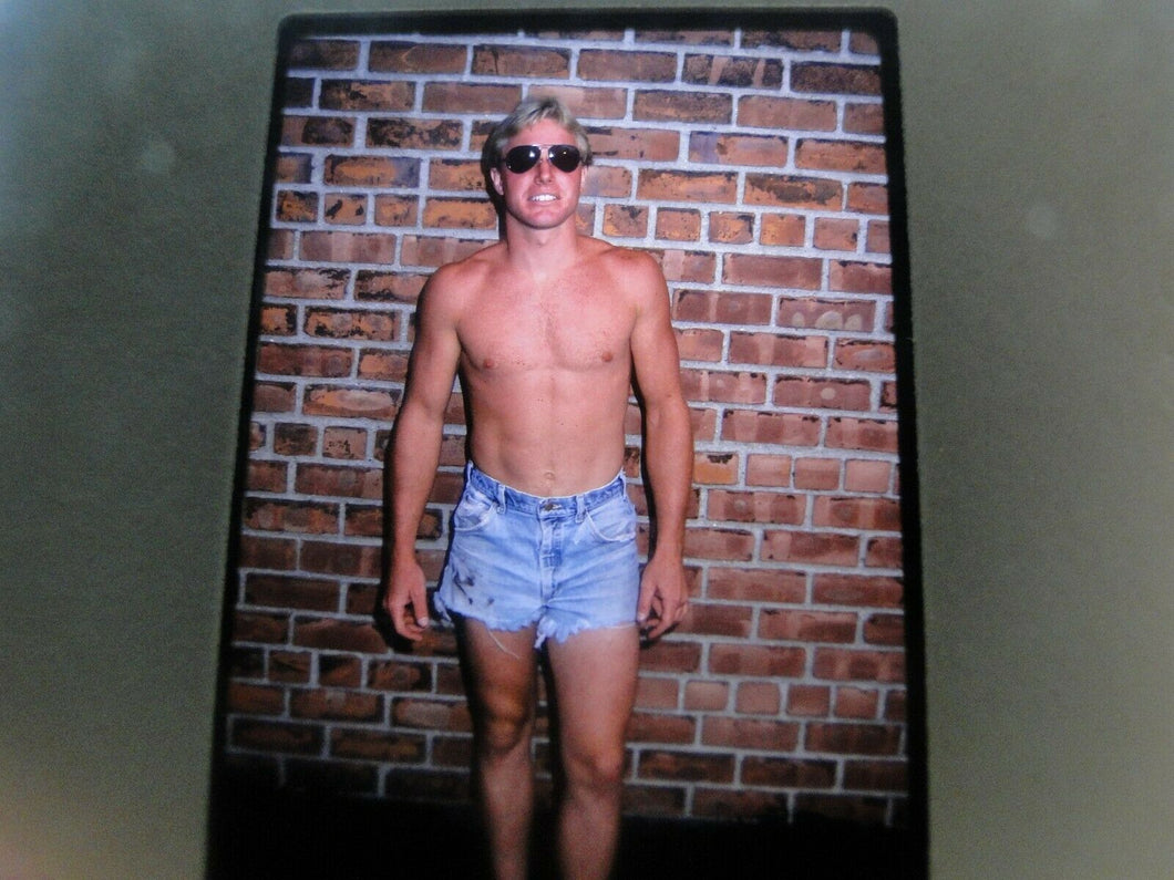 VINTAGE 35MM SLIDE MALE GAY INTEREST BEEFCAKE MUSCLE SEMI NUDE HOT BUFF G9