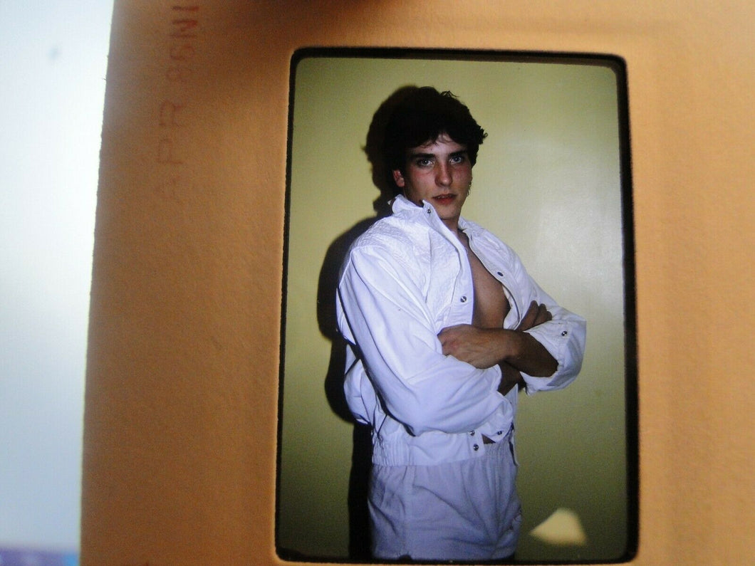 VINTAGE 35MM SLIDE MALE GAY INTEREST BEEFCAKE MUSCLE SEMI NUDE HOT BUFF FR$