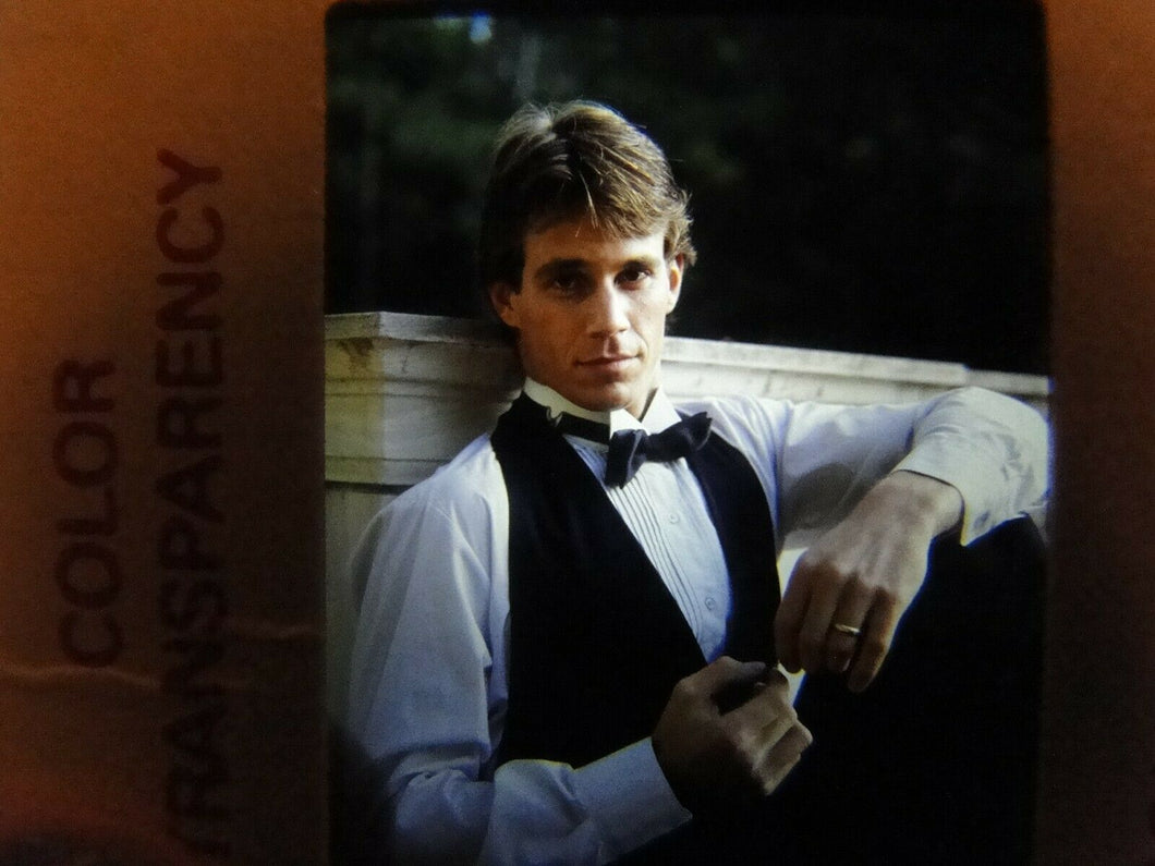 VINTAGE 35MM SLIDE MALE GAY INTEREST BEEFCAKE MUSCLE SEMI NUDE HOT BUFF ET/