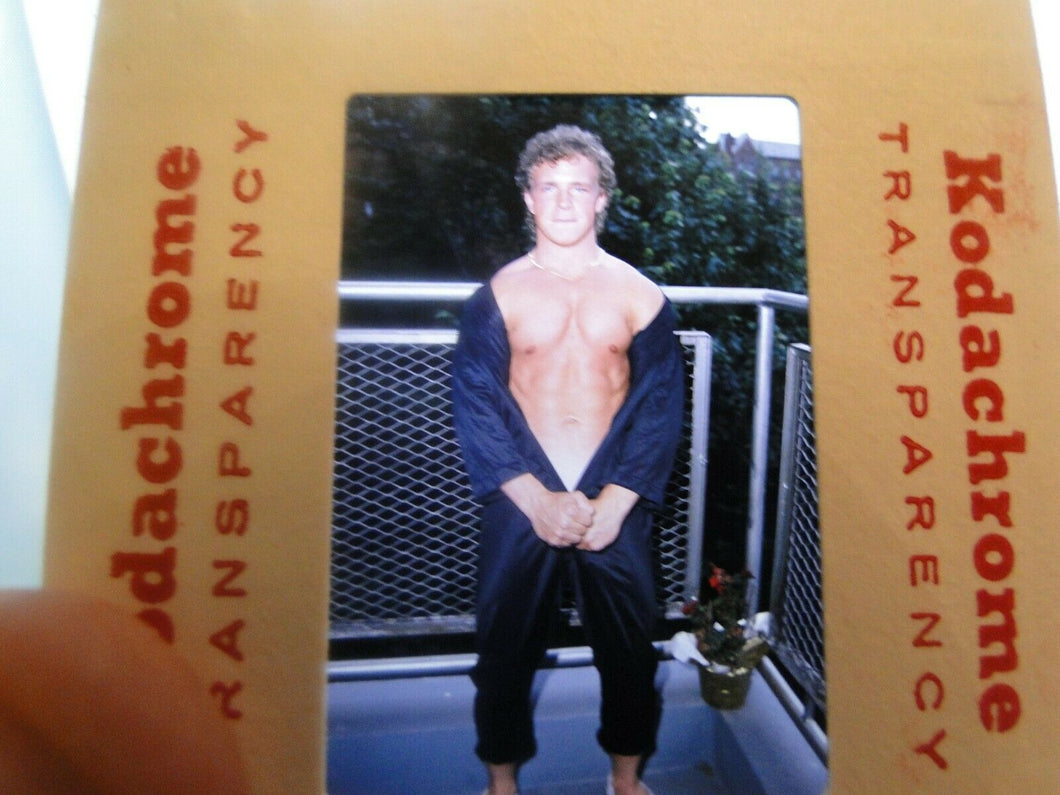 VINTAGE 35MM SLIDE MALE GAY INTEREST BEEFCAKE MUSCLE SEMI NUDE HOT BUFF EB7