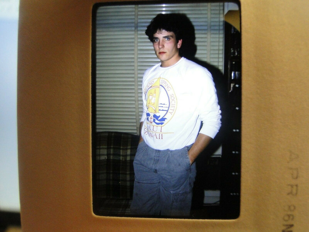 VINTAGE 35MM SLIDE MALE GAY INTEREST BEEFCAKE MUSCLE SEMI NUDE HOT BUFF FR@