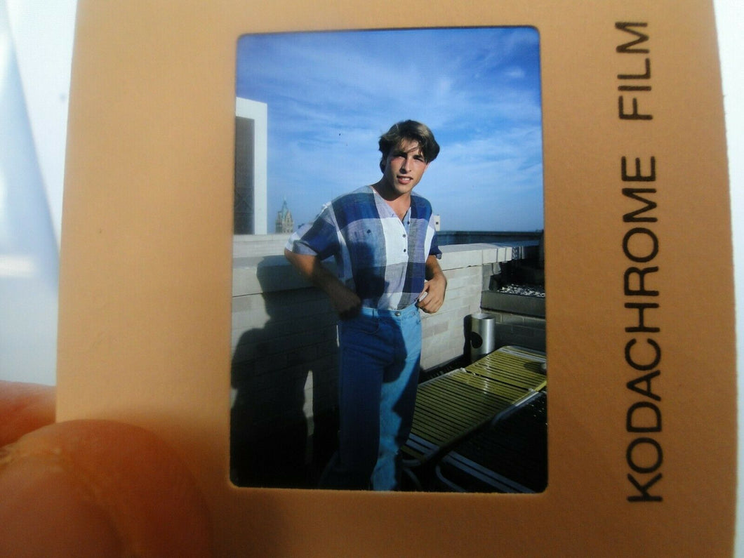 VINTAGE 35MM SLIDE MALE GAY INTEREST BEEFCAKE MUSCLE SEMI NUDE HOT BUFF EH)