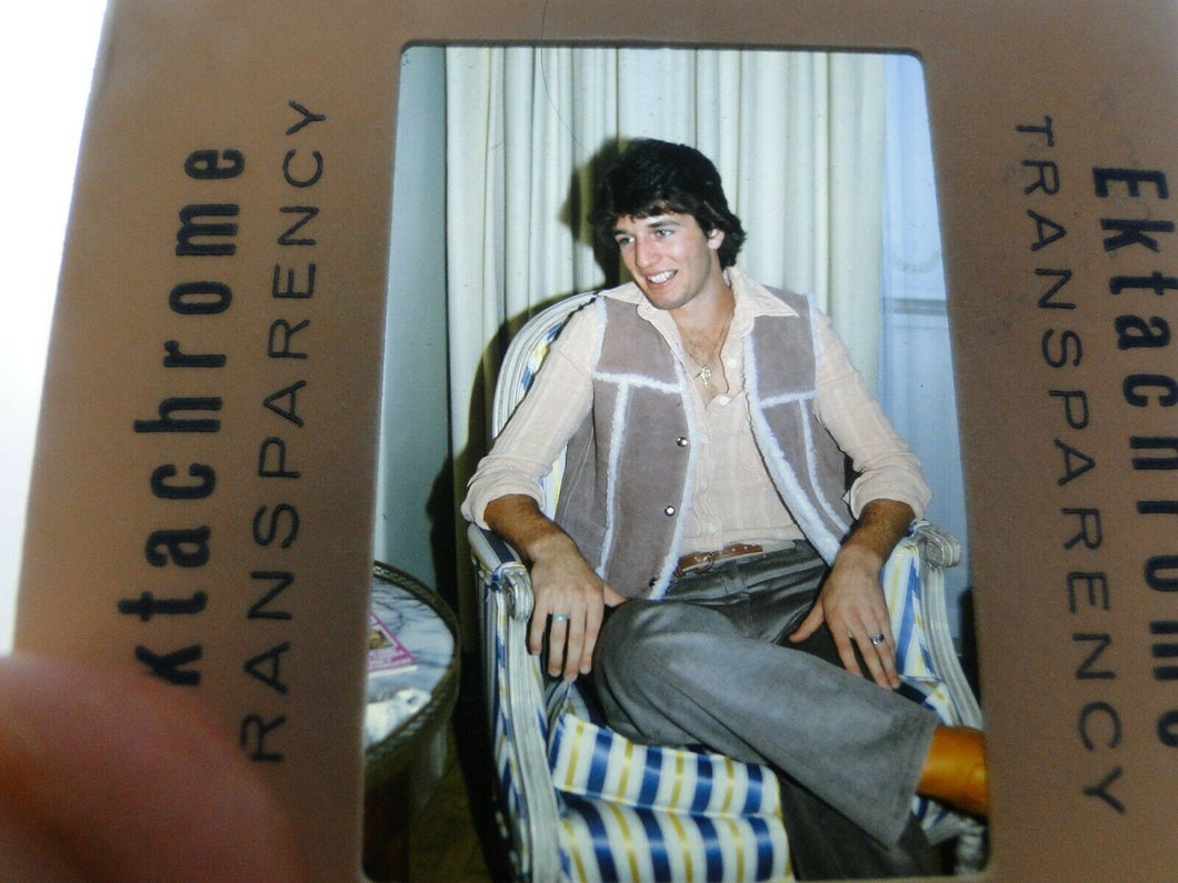 VINTAGE 35MM SLIDE MALE GAY INTEREST BEEFCAKE MUSCLE SEMI NUDE HOT BUFF JE!