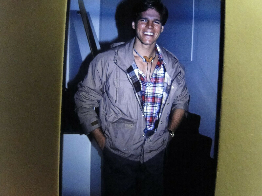 VINTAGE 35MM SLIDE MALE GAY INTEREST BEEFCAKE MUSCLE SEMI NUDE HOT BUFF FQ4