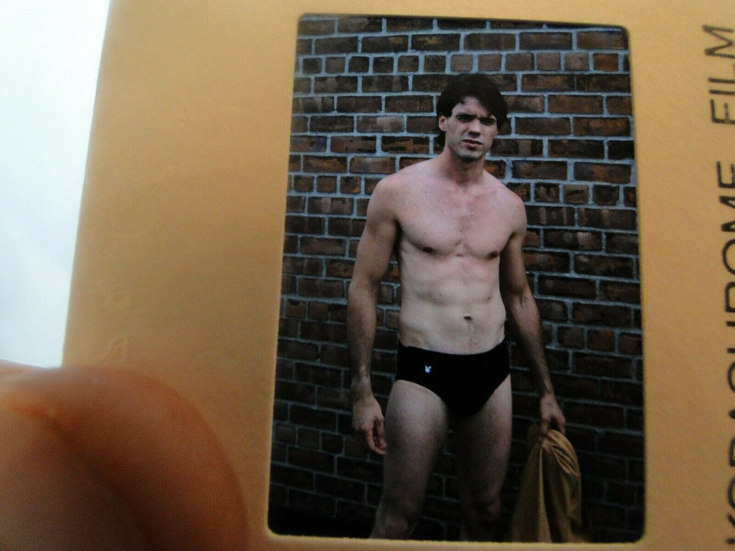 VINTAGE 35MM SLIDE MALE GAY INTEREST BEEFCAKE MUSCLE SEMI NUDE HOT BUFF EJ>