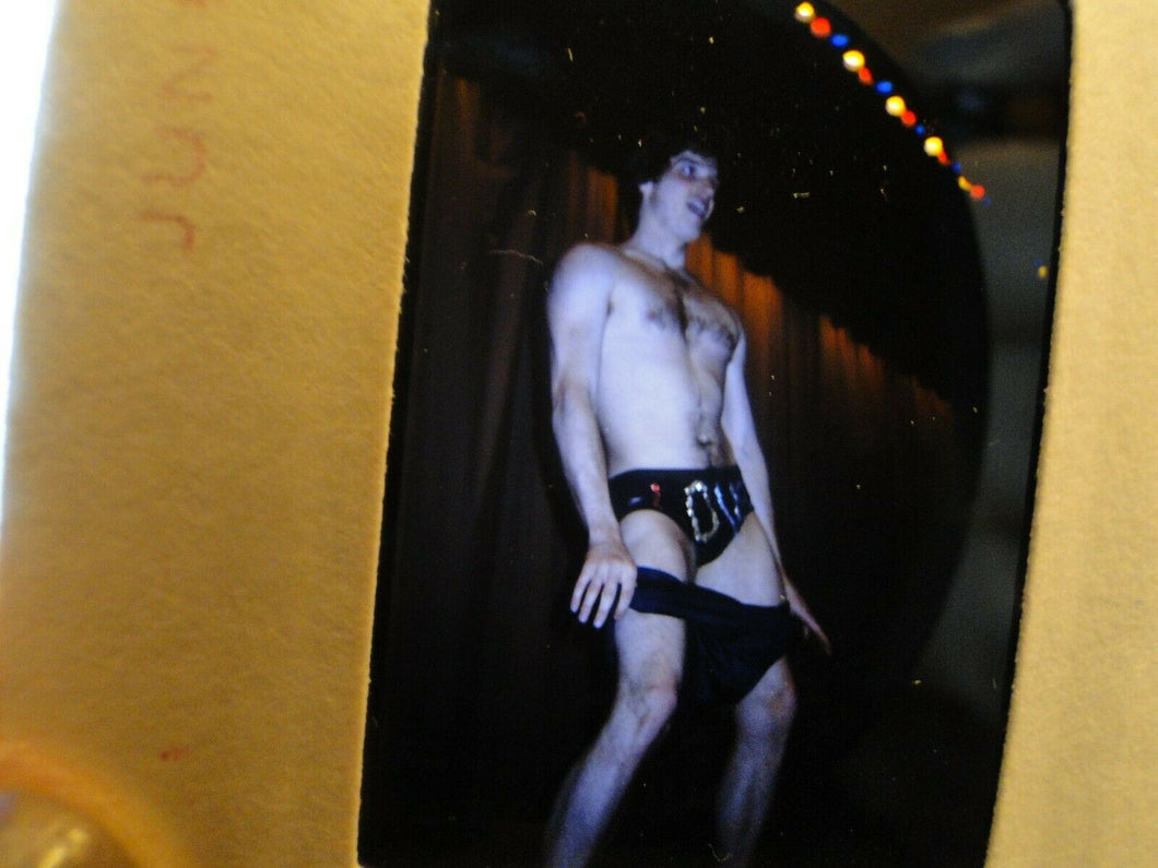 VINTAGE 35MM SLIDE MALE GAY INTEREST BEEFCAKE MUSCLE SEMI NUDE HOT BUFF EY1