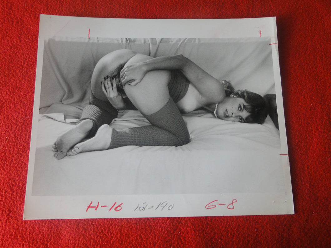 Vintage Nude Woman 8 x 10 Silver Gelatin Photo Young Beautiful Spread Pussy AV_
