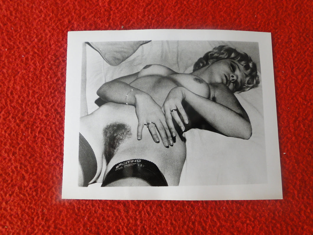 Vintage Erotic Sexy Adult Nude Woman Hairy Pussy Photo A52r